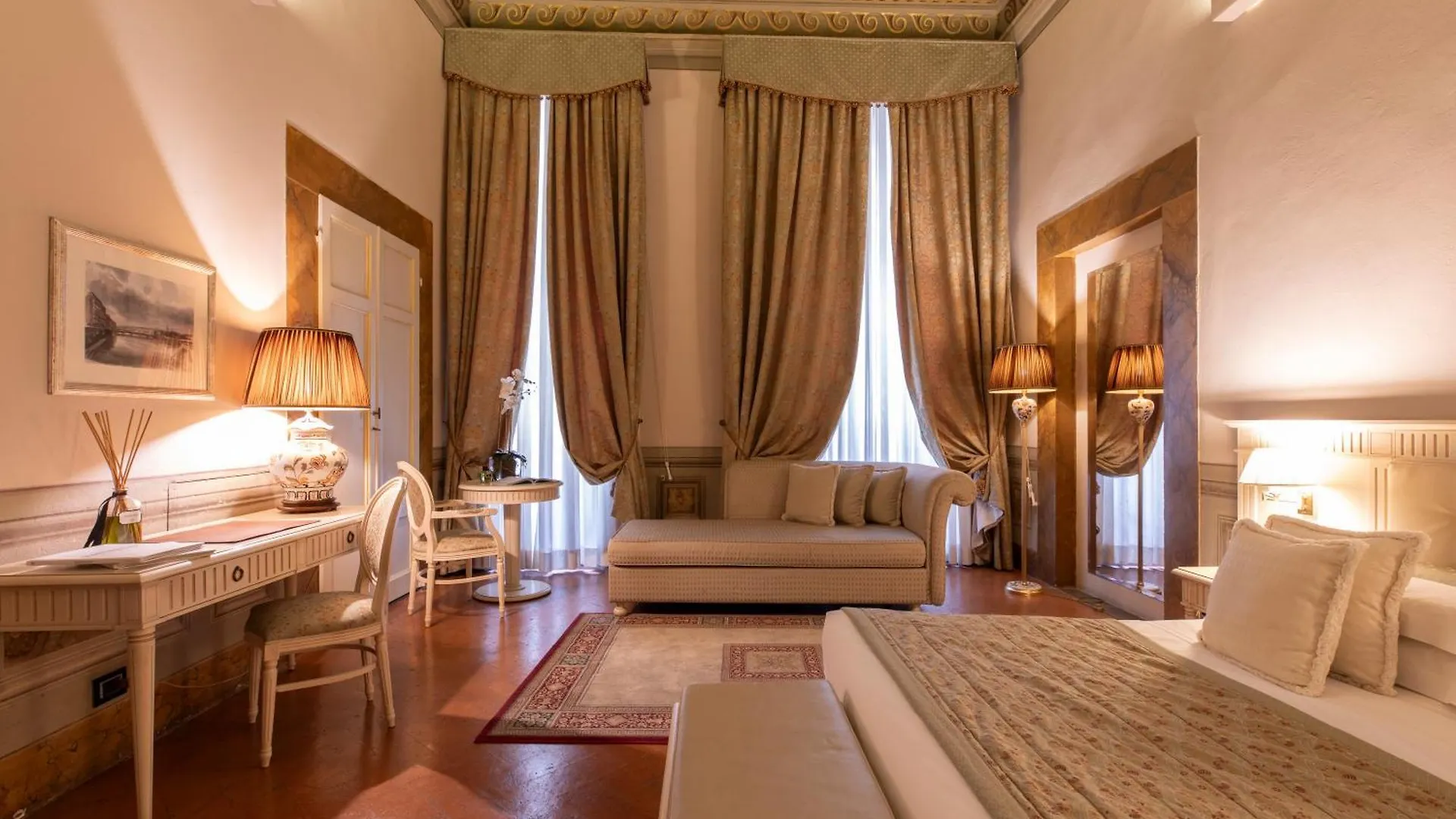 Palazzo Guicciardini Hotel Florence